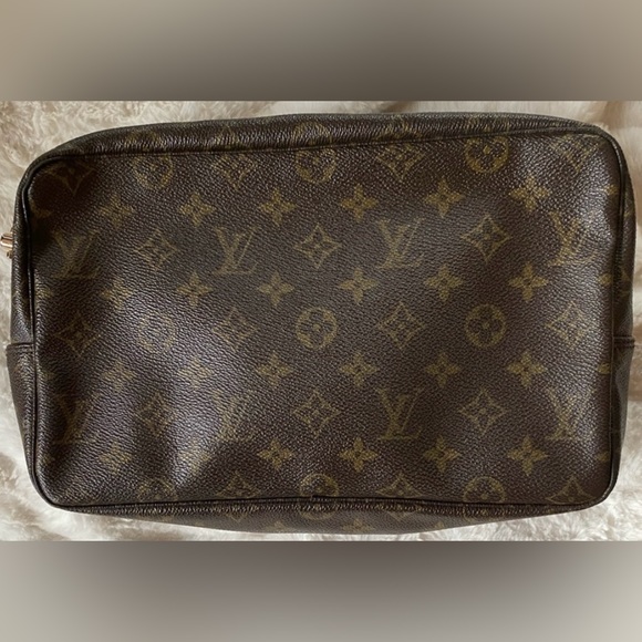 Authentic Louis Vuitton French Trousse Toilette 28 Converted to Crossbody Purse - Picture 3 of 9